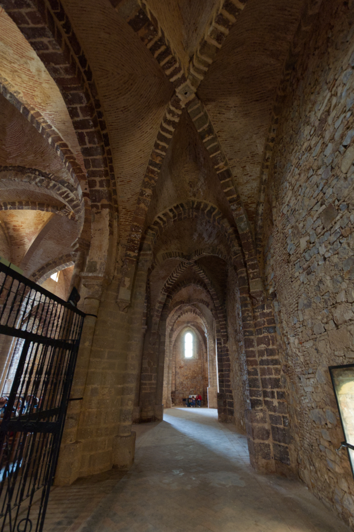 Nave lateral del lado del evangelio de la iglesia del castillo de Calatrava la Nueva